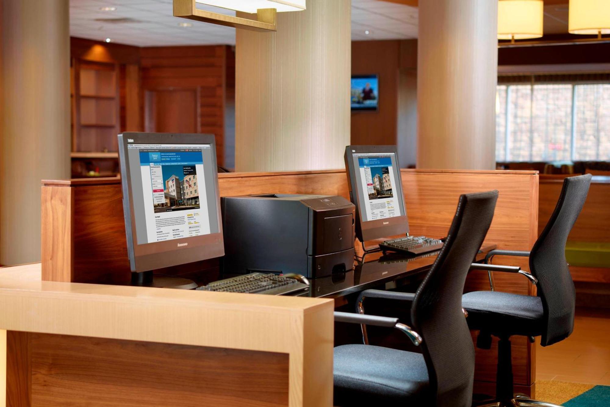 Fairfield Inn & Suites By Marriott Fayetteville North מראה חיצוני תמונה