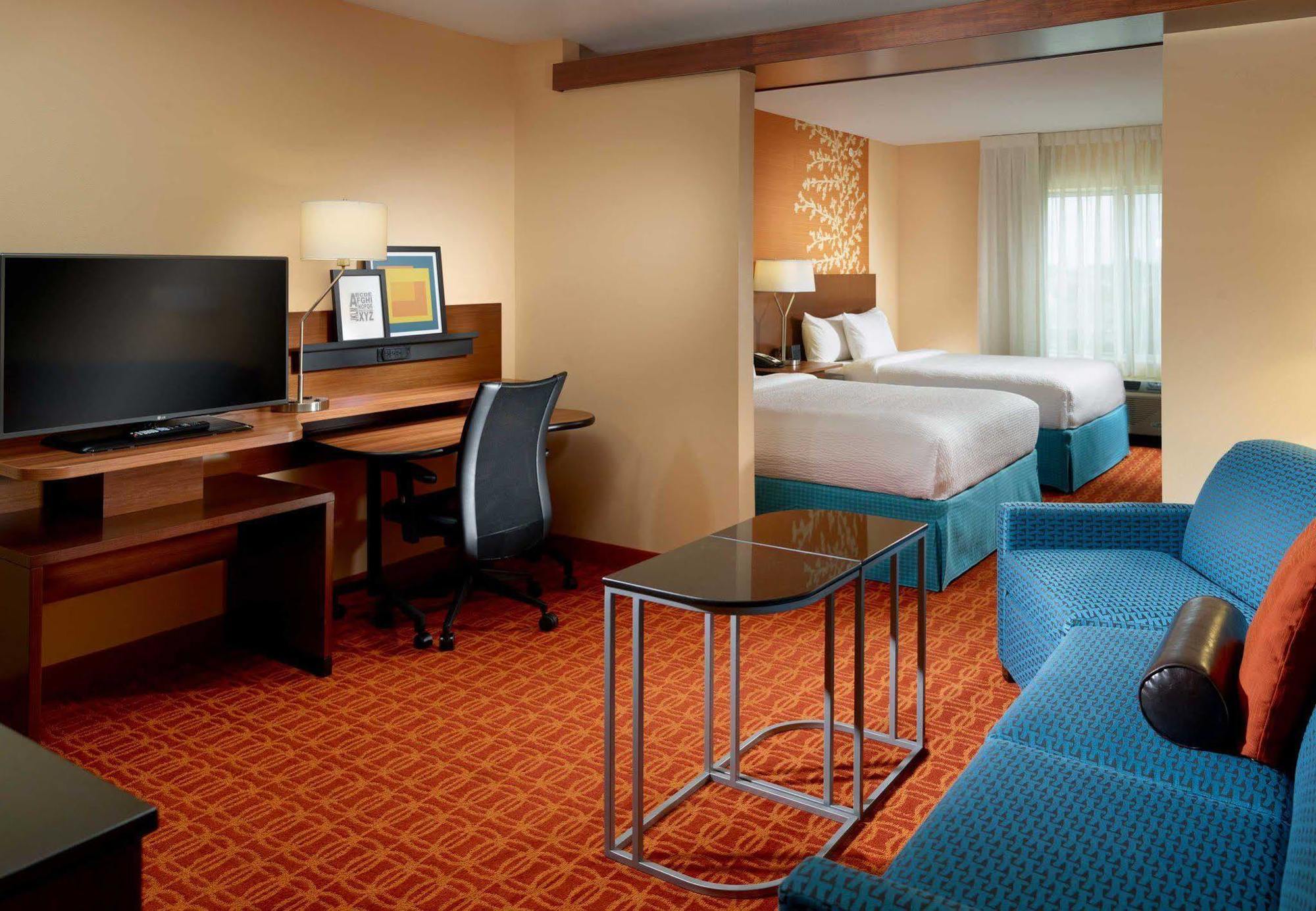 Fairfield Inn & Suites By Marriott Fayetteville North מראה חיצוני תמונה